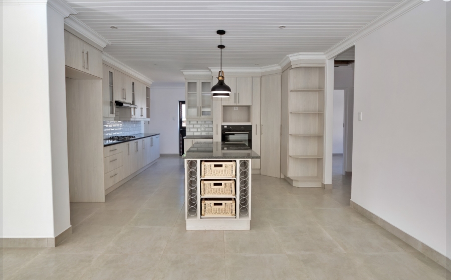3 Bedroom Property for Sale in Stilbaai Wes Western Cape